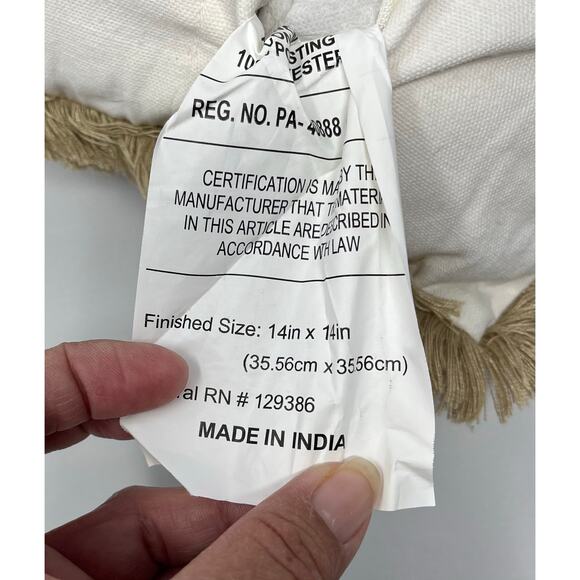 No brand Embroidered Fall Accent pillow size 14x14 has 2 stains (see photos) - Picture 3 of 7